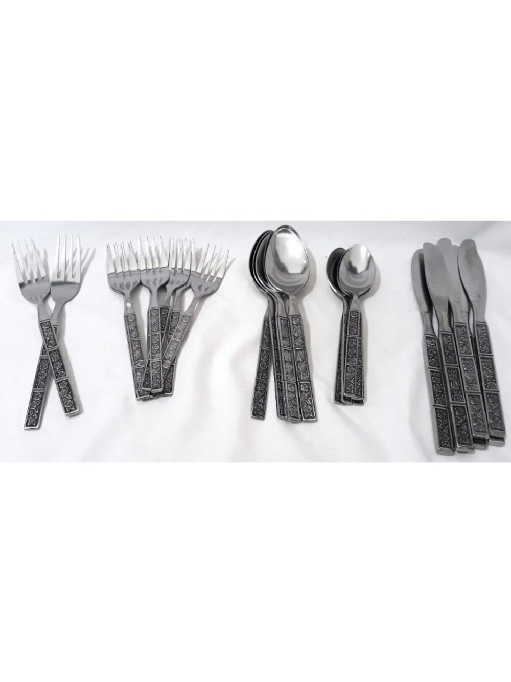 Stanley Roberts DORETTE stainless flatware silverware 27 Pc Set fork spoon knife